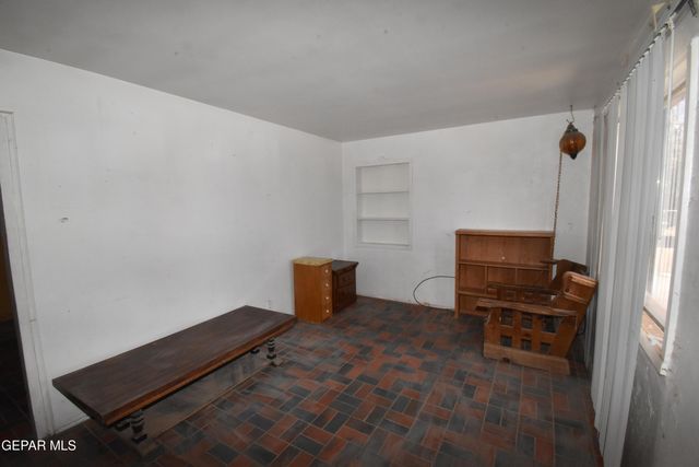 5020 MEADE Court, El Paso, TX 79904