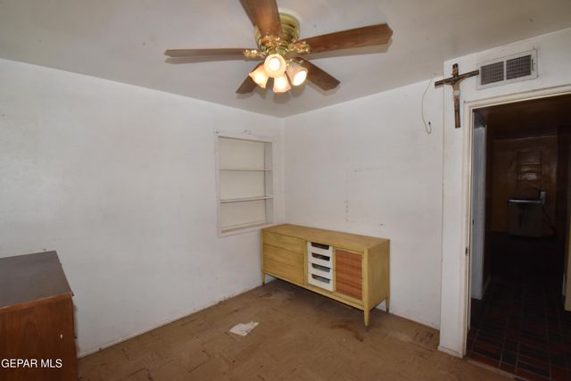 5020 MEADE Court, El Paso, TX 79904