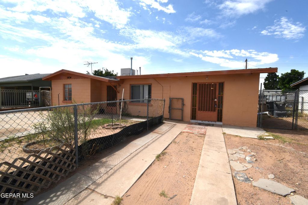 5020 MEADE Court, El Paso, TX 79904