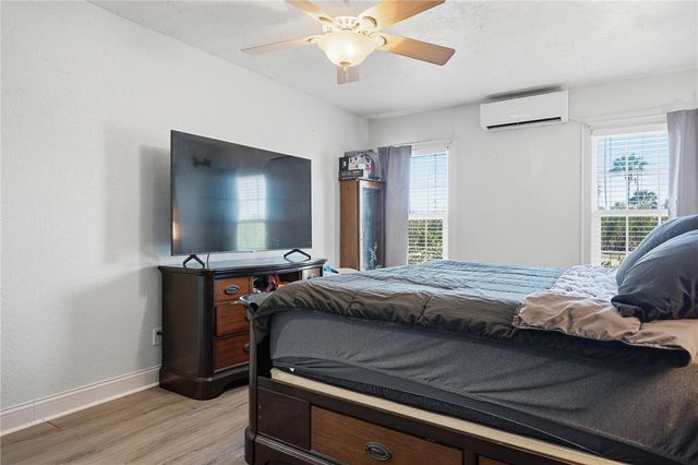 244 E Magnolia Ave, Aransas Pass, TX 78336