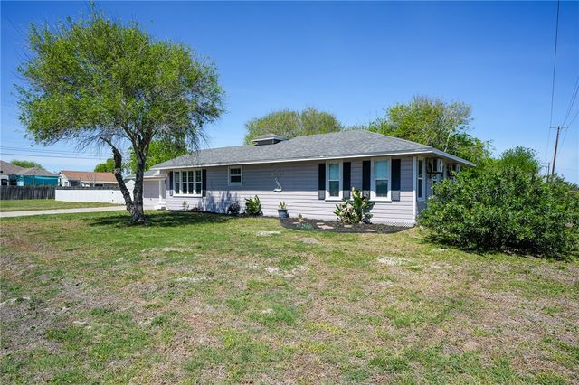 244 E Magnolia Ave, Aransas Pass, TX 78336