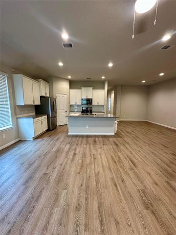 454 Westlake Landing, Conroe, TX 77304
