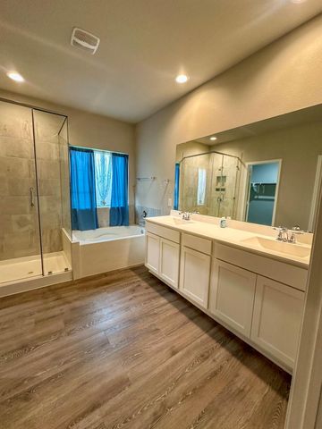454 Westlake Landing, Conroe, TX 77304