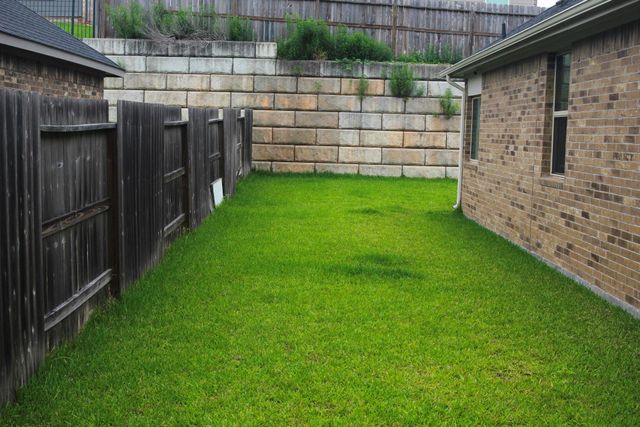 454 Westlake Landing, Conroe, TX 77304