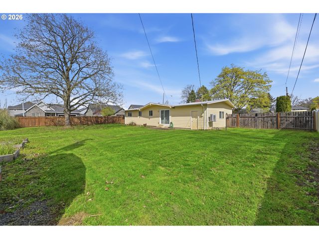 3698 REVELL St, Eugene, OR 97404