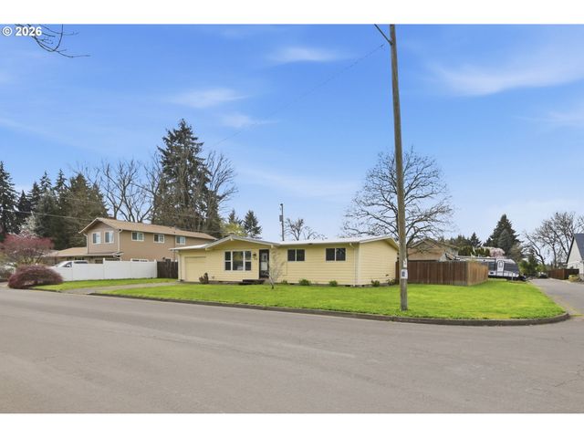 3698 REVELL St, Eugene, OR 97404