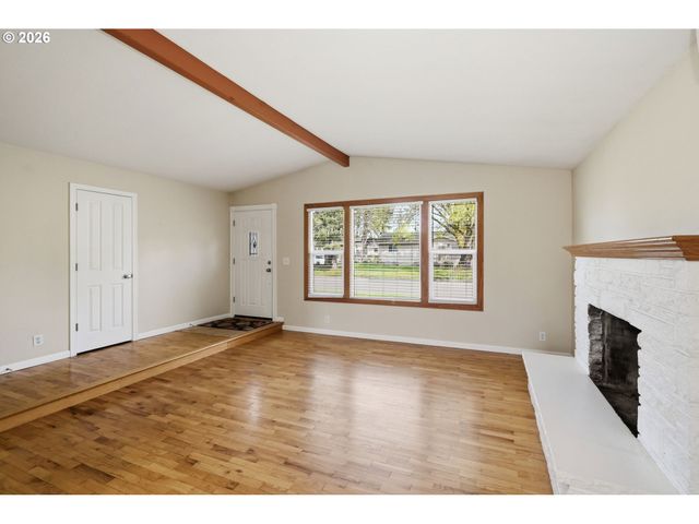 3698 REVELL St, Eugene, OR 97404