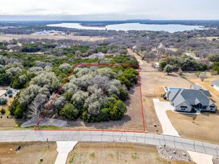 137 Helton Drive, Granbury, TX 76049