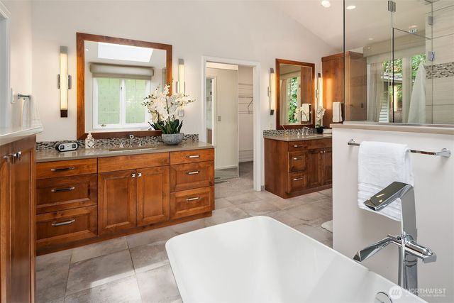 3816 140th Avenue NE, Bellevue, WA 98005