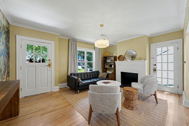 804 Berkeley Avenue NW, Atlanta, GA 30318