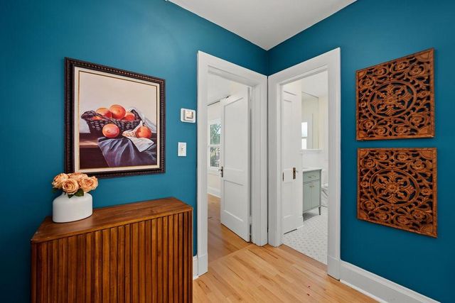 804 Berkeley Avenue NW, Atlanta, GA 30318