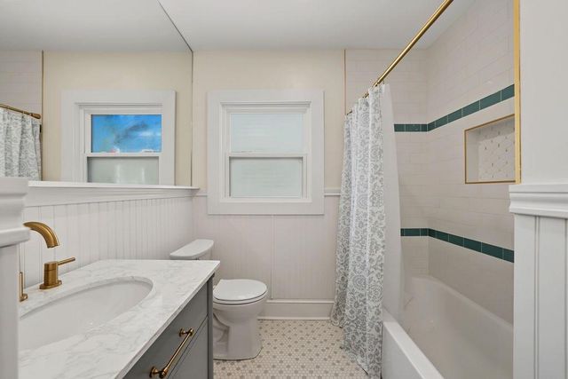 804 Berkeley Avenue NW, Atlanta, GA 30318