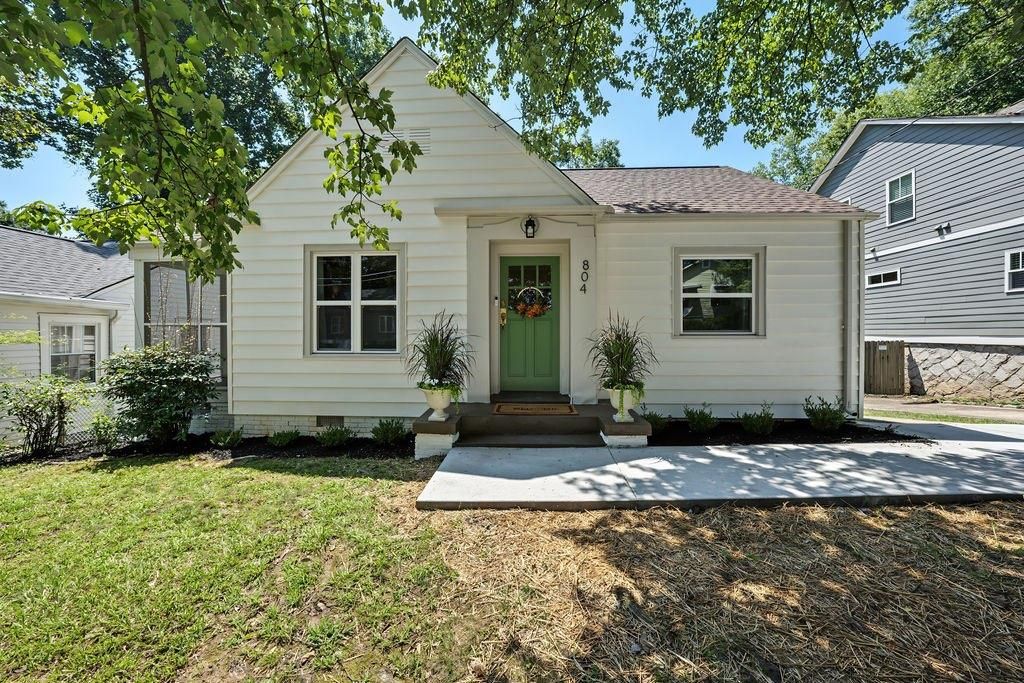 804 Berkeley Avenue NW, Atlanta, GA 30318