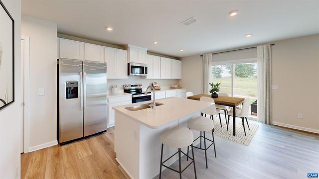 504 ARCHES LN, Barboursville, VA 22923