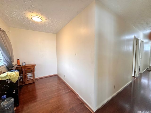 1843 B Liliha Street, Honolulu, HI 96817