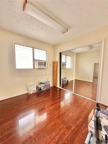 1843 B Liliha Street, Honolulu, HI 96817