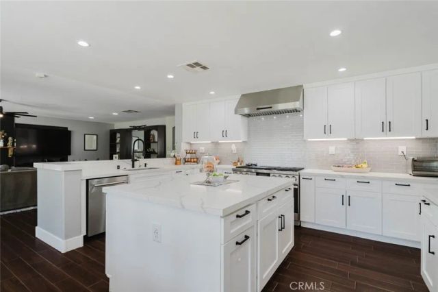 32480 The Old Road, Castaic, CA 91384