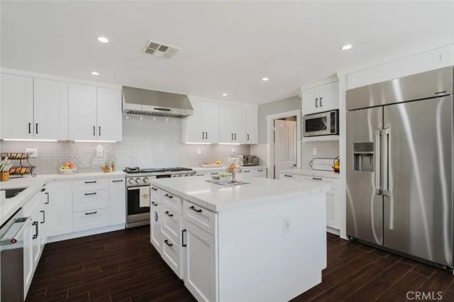 32480 The Old Road, Castaic, CA 91384