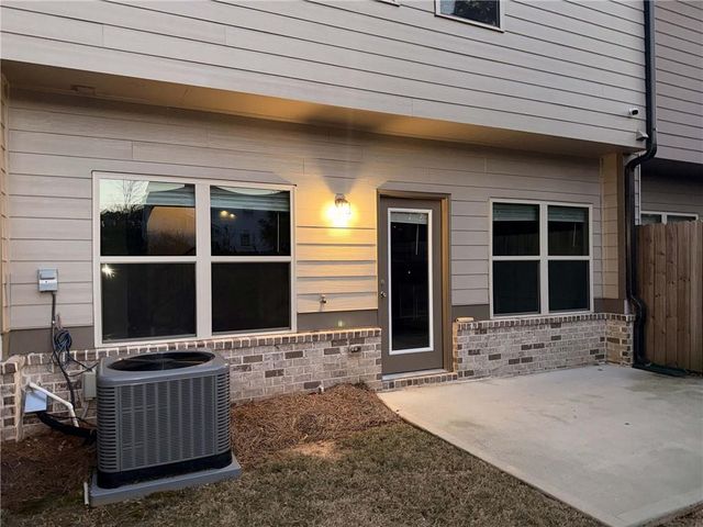 480 Rockfern Court, Lilburn, GA 30047