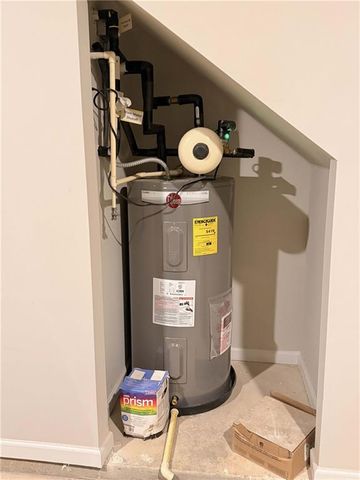 480 Rockfern Court, Lilburn, GA 30047