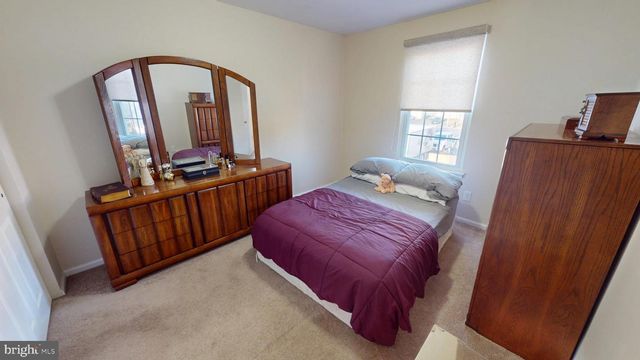 109 FOMALHAUT AVE, Sewell, NJ 08080