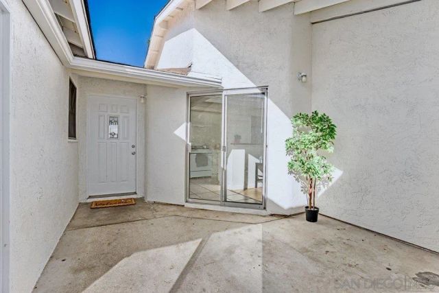 2866 Whitney, San Diego, CA 92111