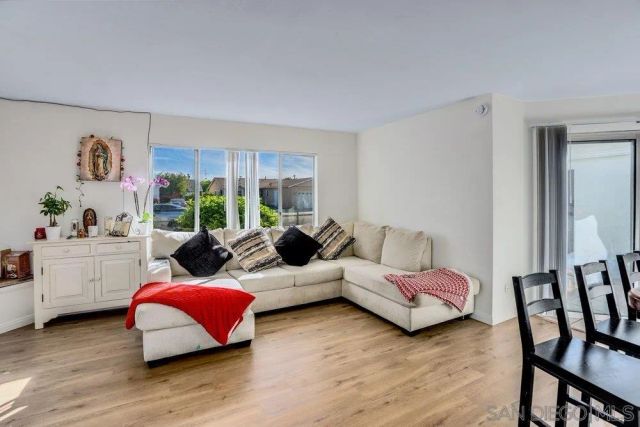 2866 Whitney, San Diego, CA 92111