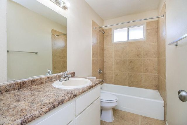 3039 S Kenneth Place, Tempe, AZ 85282