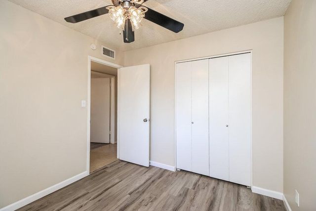 3039 S Kenneth Place, Tempe, AZ 85282