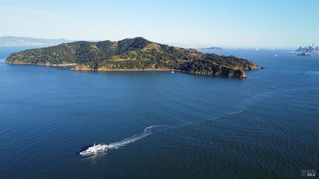 152 Blackfield Dr, Tiburon, CA 94920