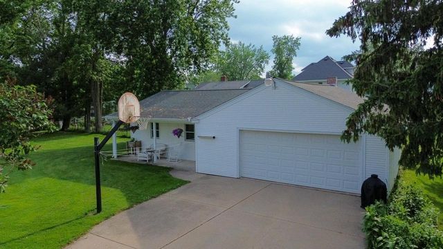 1230 N SUPERIOR STREET, Antigo, WI 54409