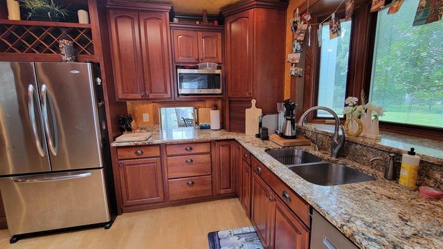 1230 N SUPERIOR STREET, Antigo, WI 54409