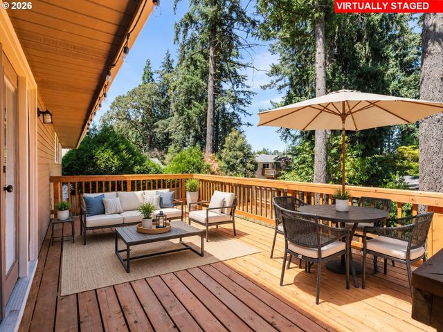 16720 Se Valley View Rd, Milwaukie, OR 97267