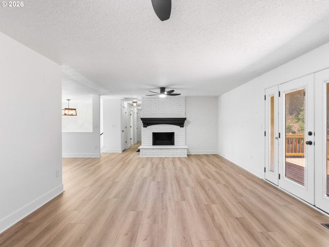 16720 Se Valley View Rd, Milwaukie, OR 97267