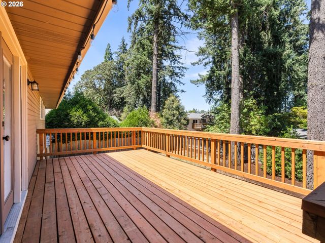 16720 Se Valley View Rd, Milwaukie, OR 97267