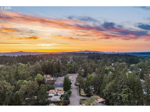 16720 Se Valley View Rd, Milwaukie, OR 97267
