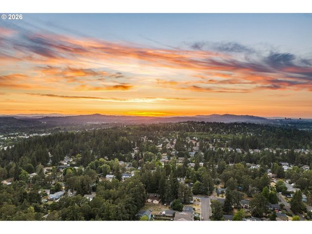 16720 Se Valley View Rd, Milwaukie, OR 97267