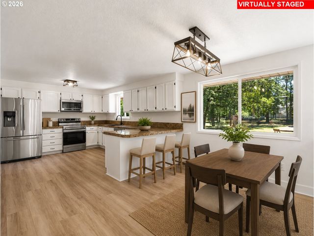 16720 Se Valley View Rd, Milwaukie, OR 97267