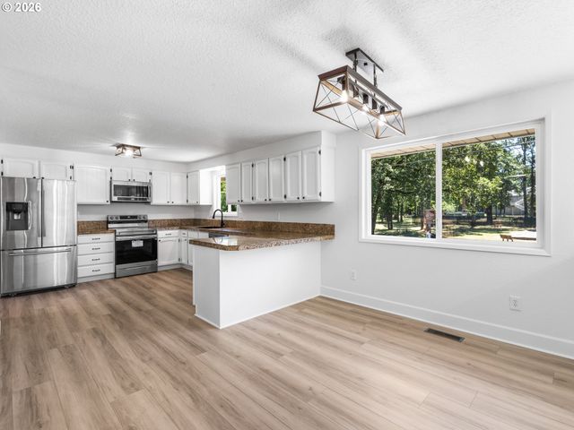 16720 Se Valley View Rd, Milwaukie, OR 97267