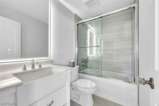 20 Kings RD A18, Naples, FL 34112