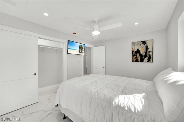 20 Kings RD A18, Naples, FL 34112