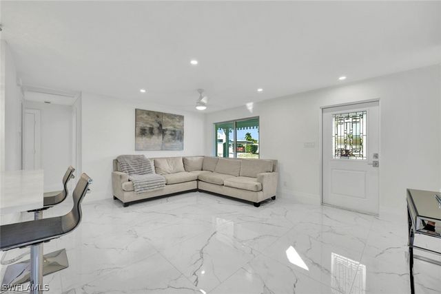 20 Kings RD A18, Naples, FL 34112