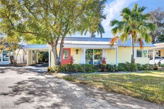 20 Kings RD A18, Naples, FL 34112