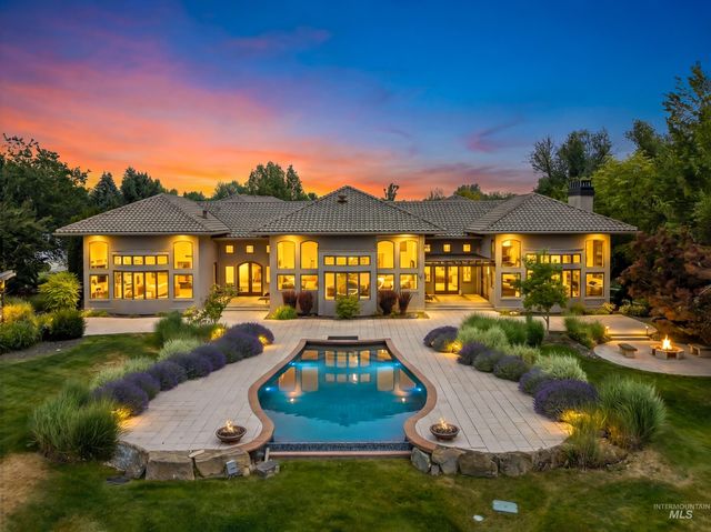 2698 W Penick Pointe Lane, Meridian, ID 83646
