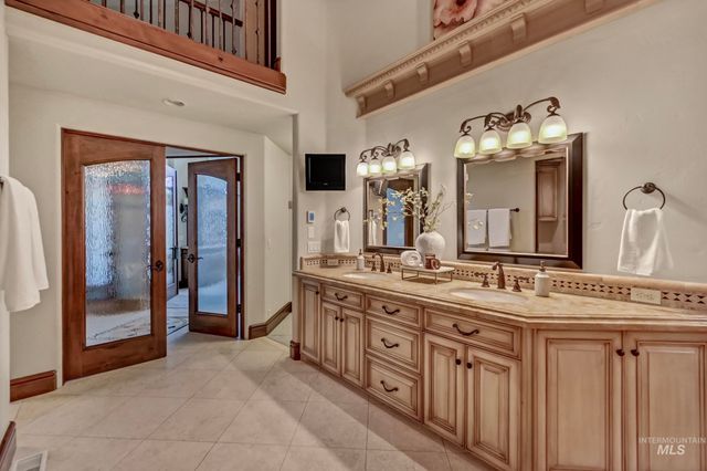 2698 W Penick Pointe Lane, Meridian, ID 83646