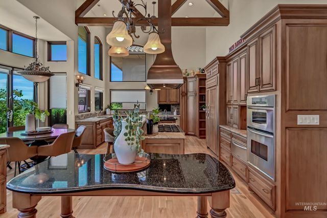 2698 W Penick Pointe Lane, Meridian, ID 83646