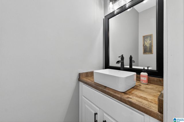 324 DOROUGH ROAD, Columbiana, AL 35051