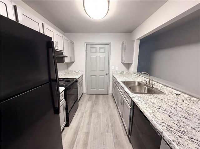 3102 Fairington Village Drive, Lithonia, GA 30038