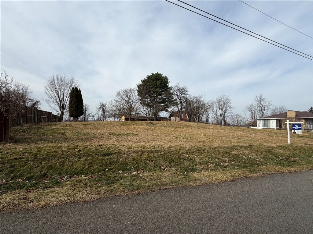 000 Main, Carroll Twp, PA 15063