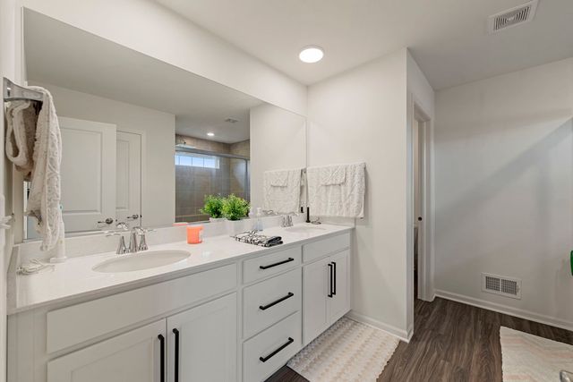 1009 Persimmon Court, Crystal Lake, IL 60012